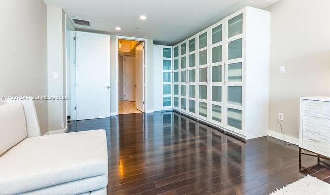 100 Pointe Dr 3101 photo 15