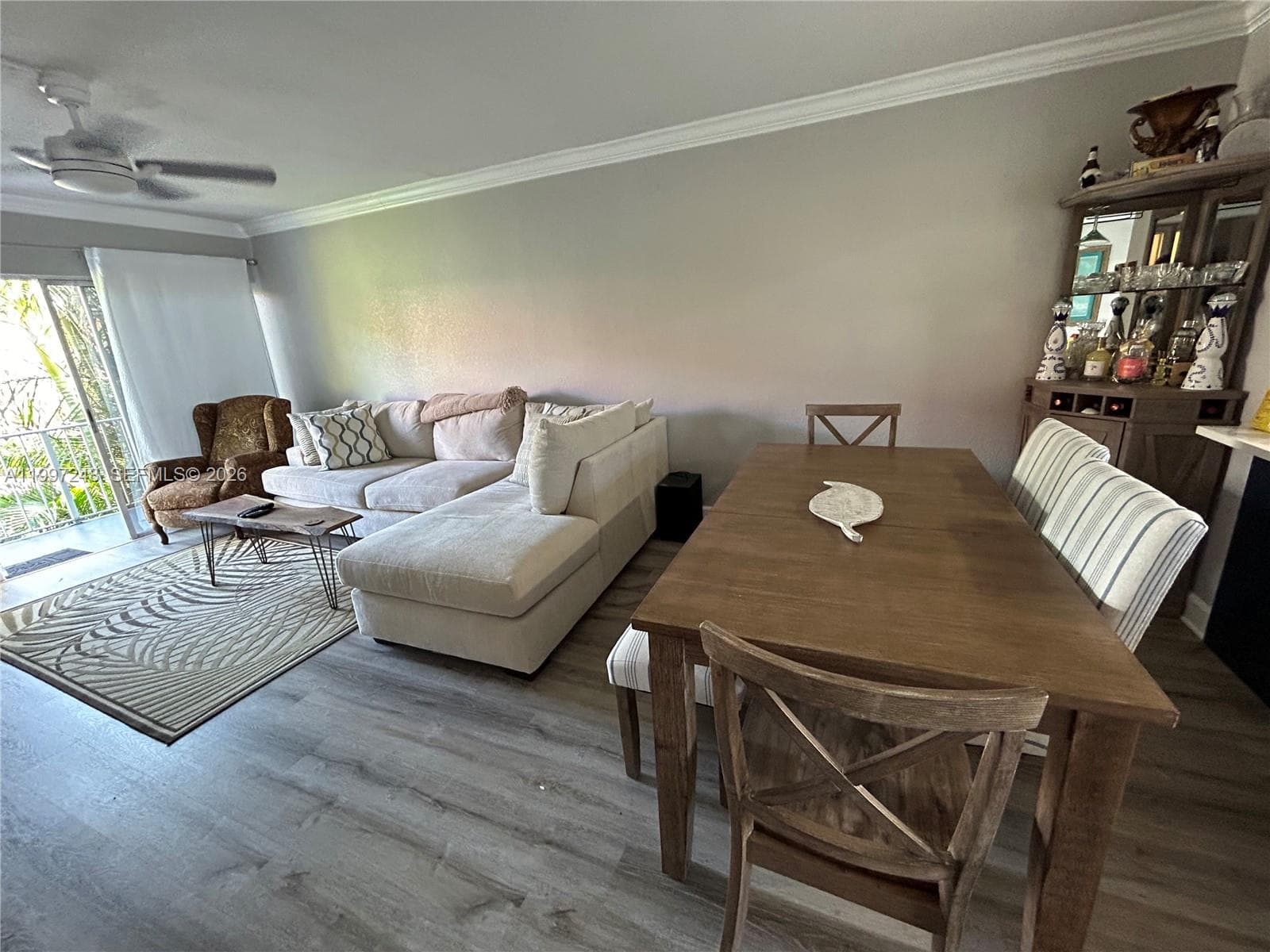 725 Hummingbird Way 212 photo 2