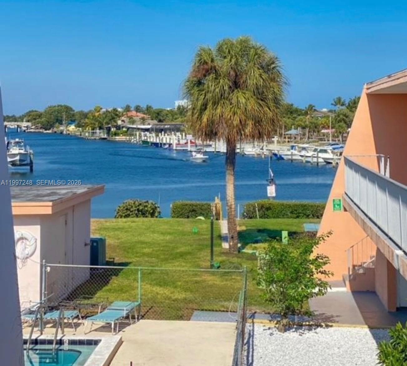 725 Hummingbird Way 212 photo 17