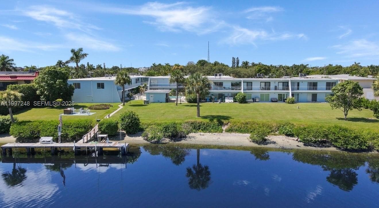 725 Hummingbird Way 212 photo 14