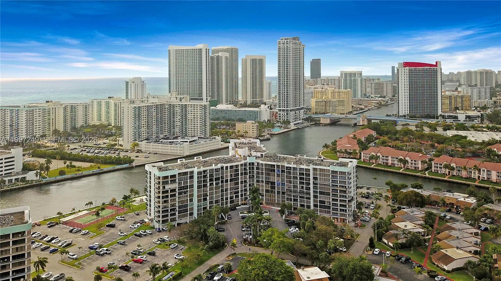 200 Leslie Dr 226 photo 1