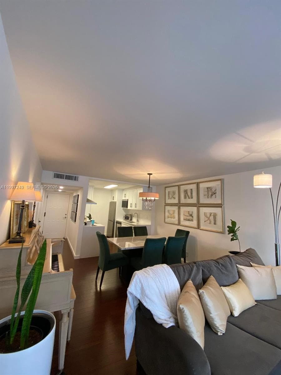 200 Leslie Dr 226 photo 24