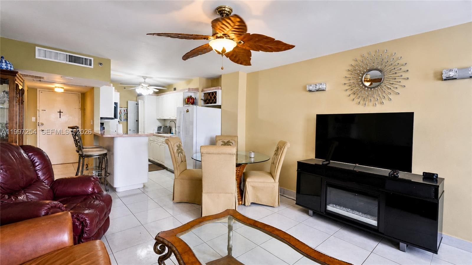 100 Lincoln Rd 422 photo 1