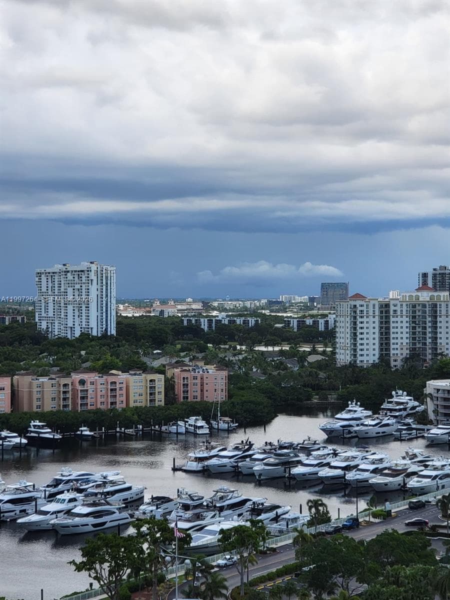 19355 Turnberry Way 16L photo 6