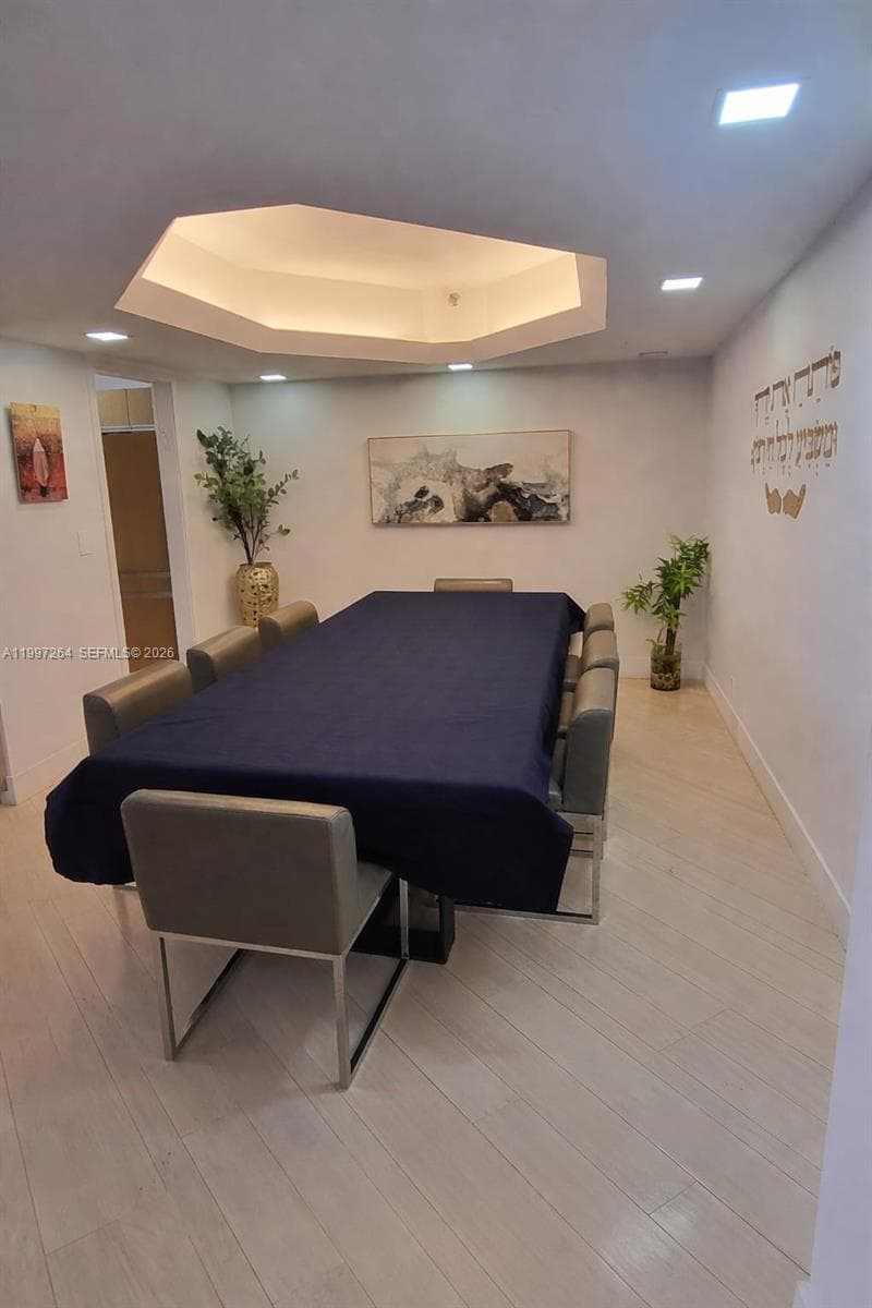 19355 Turnberry Way 16L photo 7