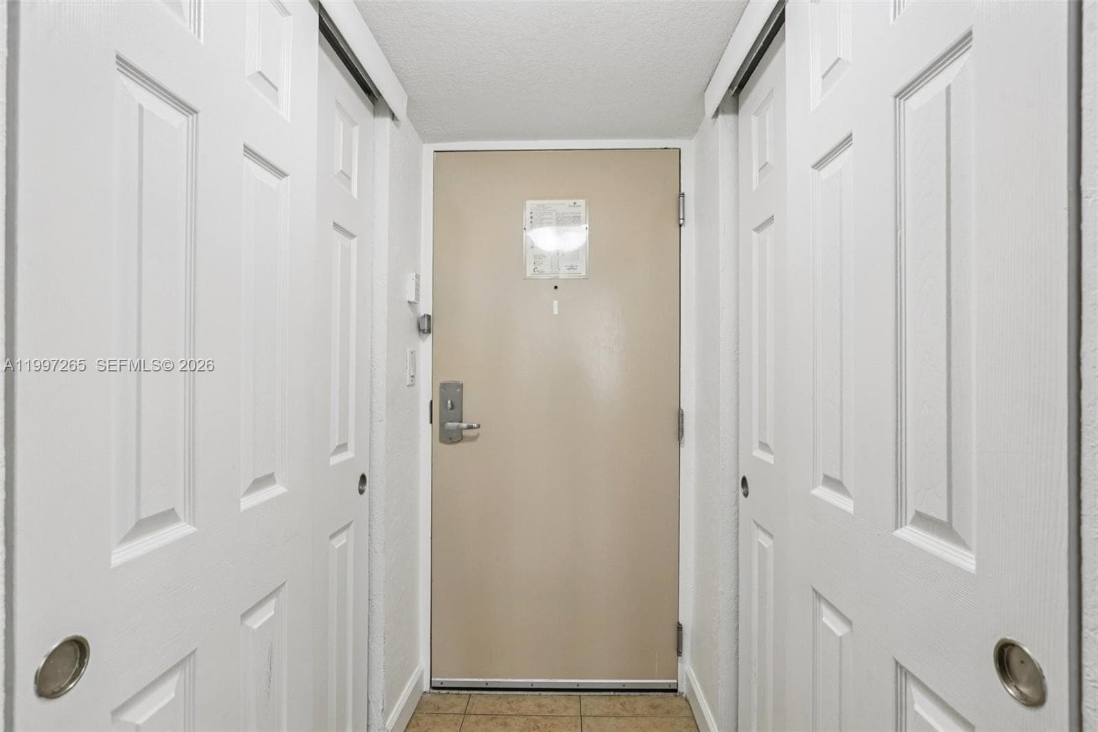 19201 Collins Ave 223 photo 2