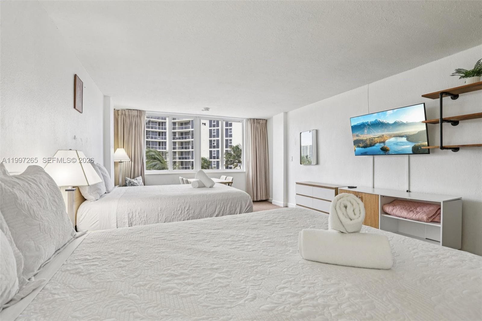 19201 Collins Ave 223 photo 15