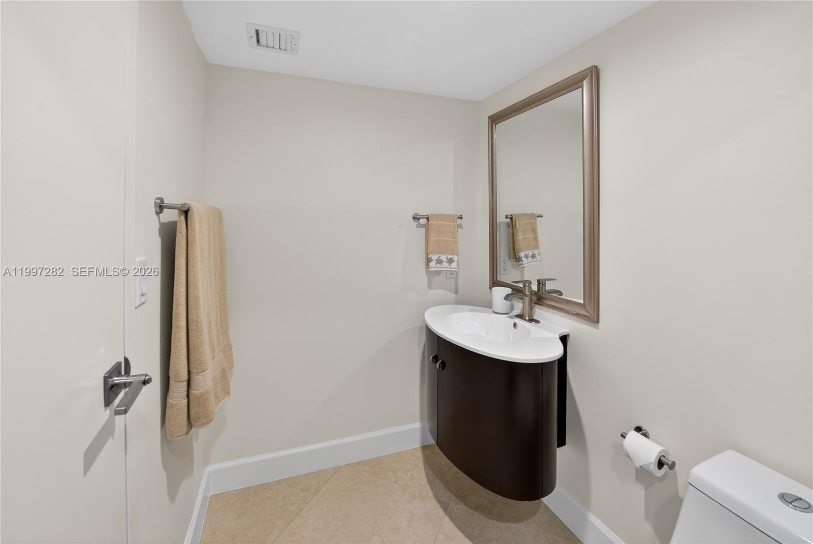 7601 Treasure Dr 1119 photo 23