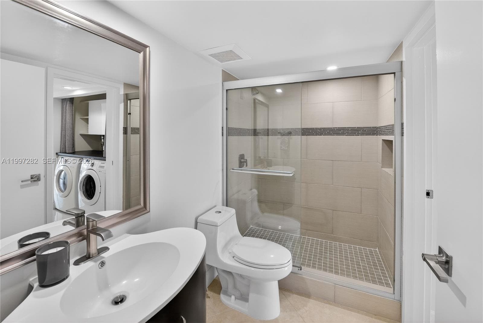 7601 Treasure Dr 1119 photo 20