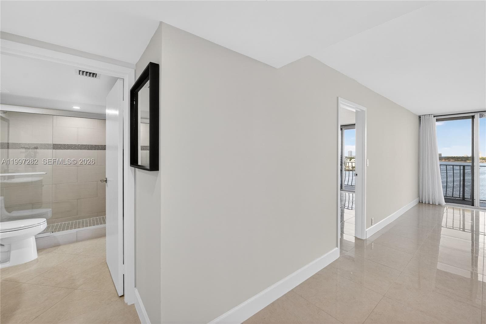 7601 Treasure Dr 1119 photo 9