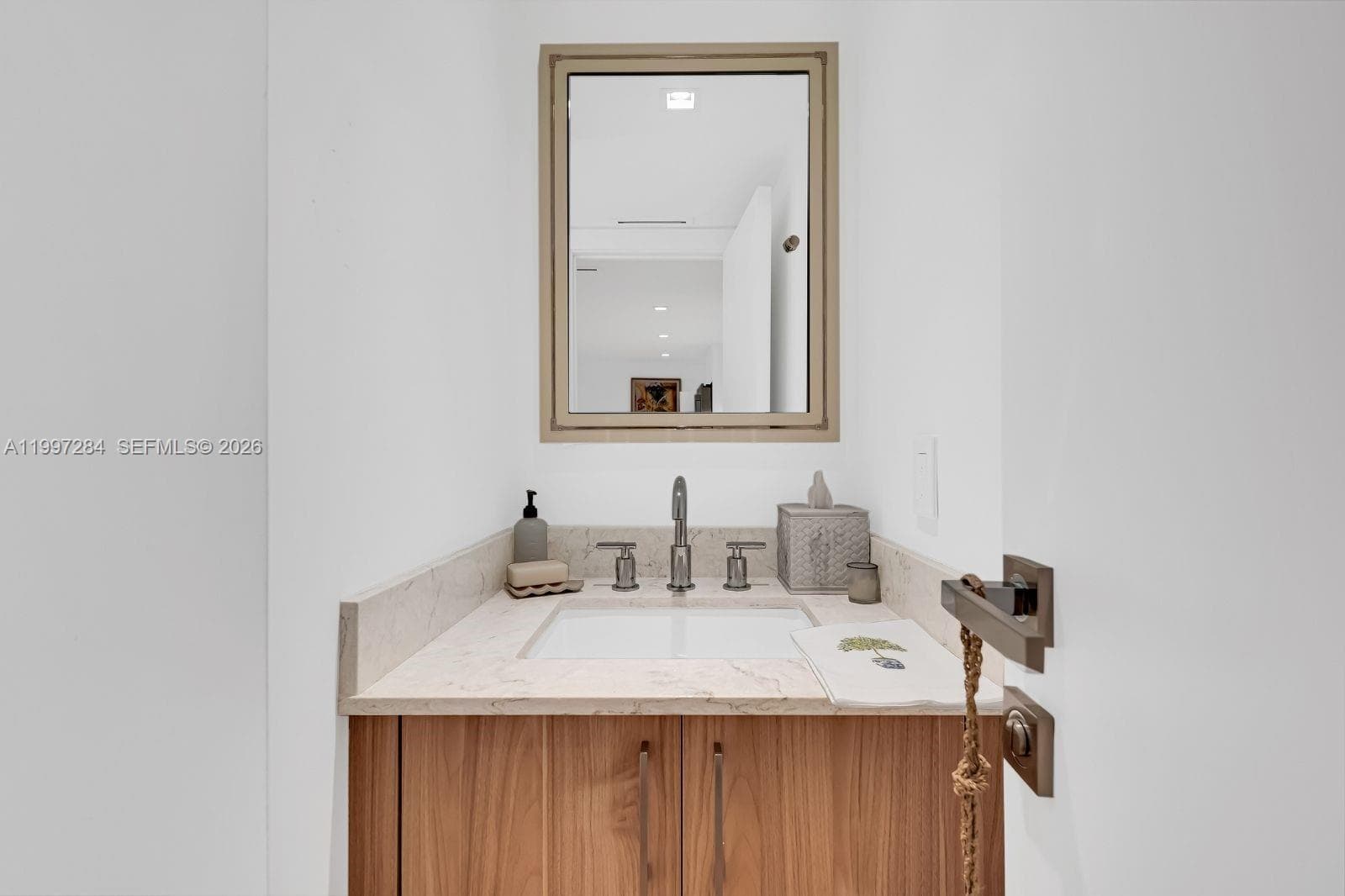 199 Ocean Lane Dr 602 photo 17