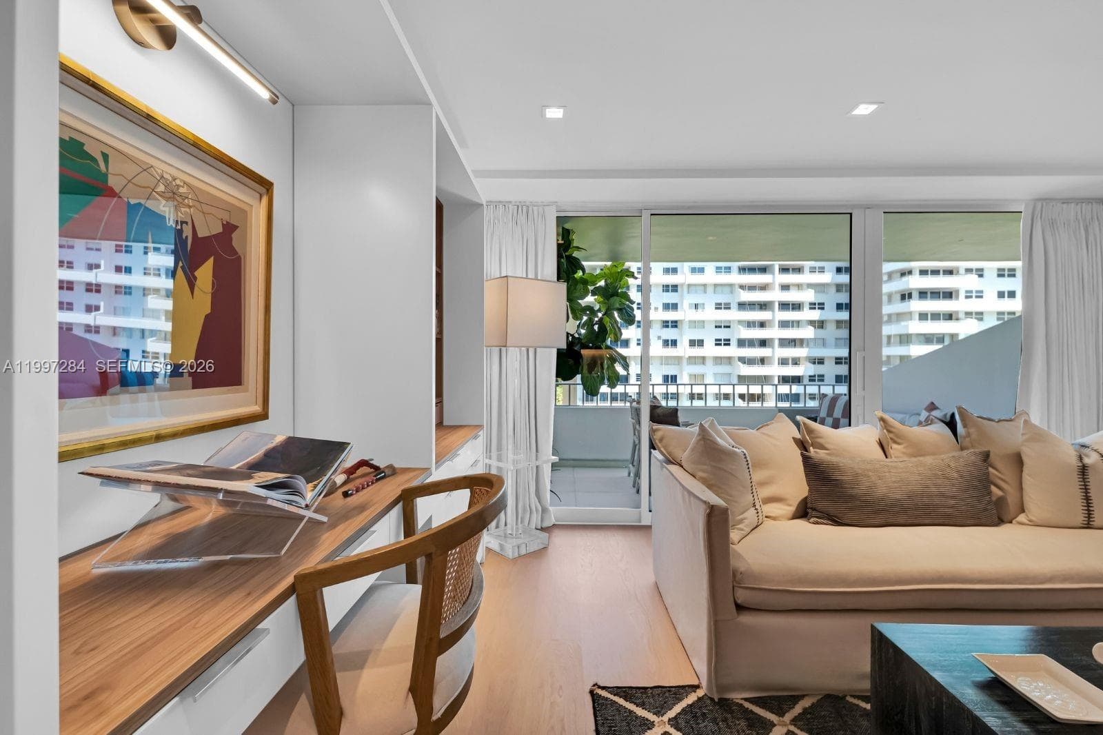 199 Ocean Lane Dr 602 photo 5