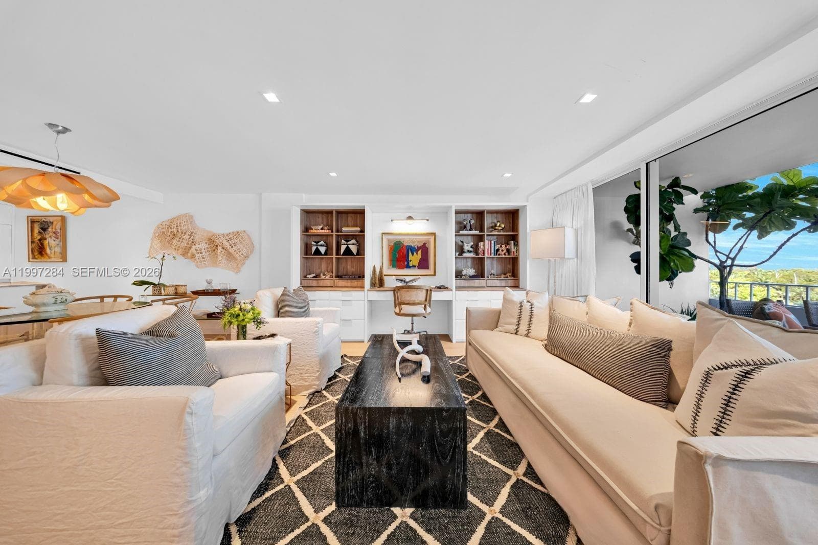 199 Ocean Lane Dr 602 photo 4