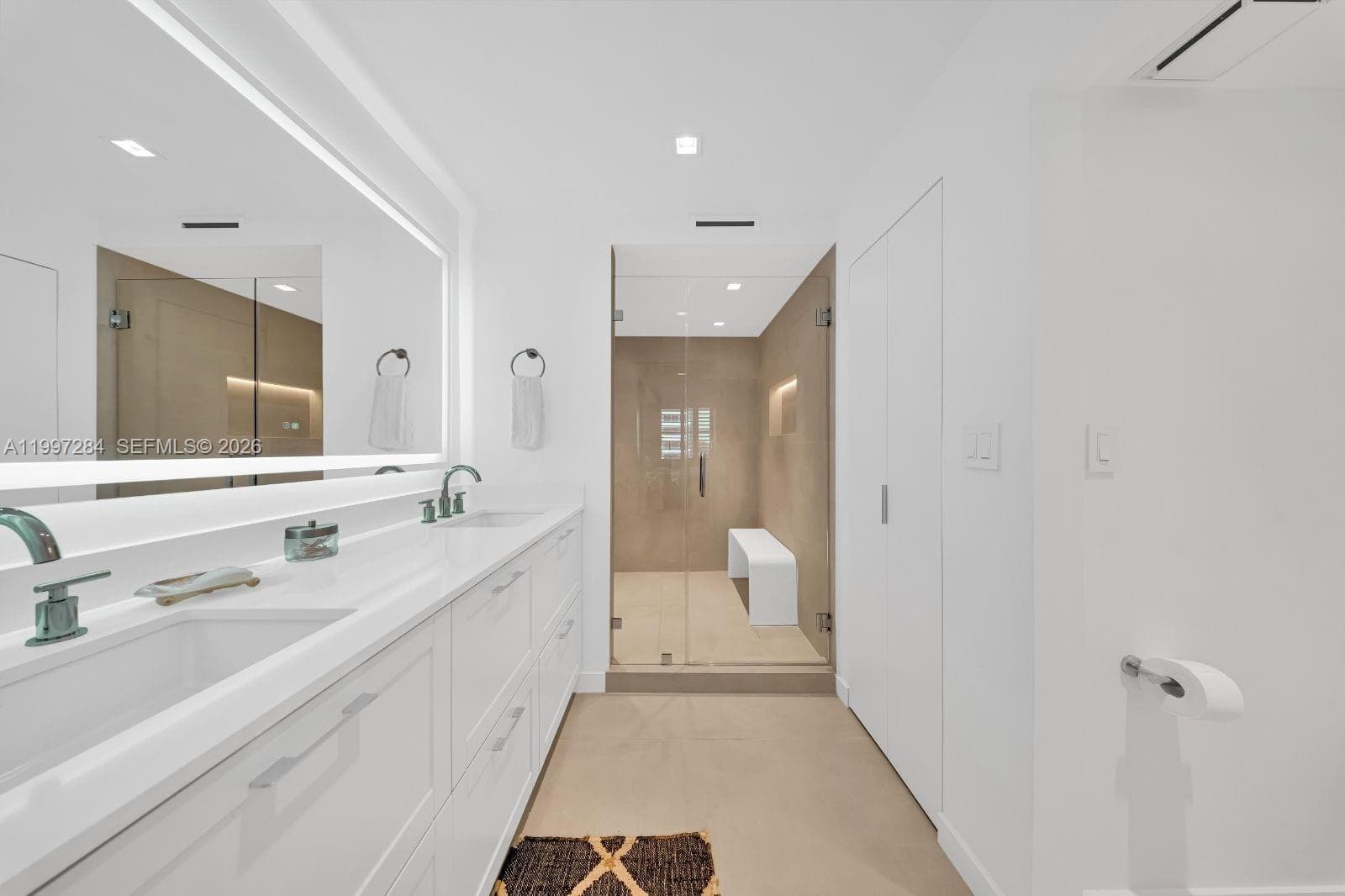 199 Ocean Lane Dr 602 photo 21