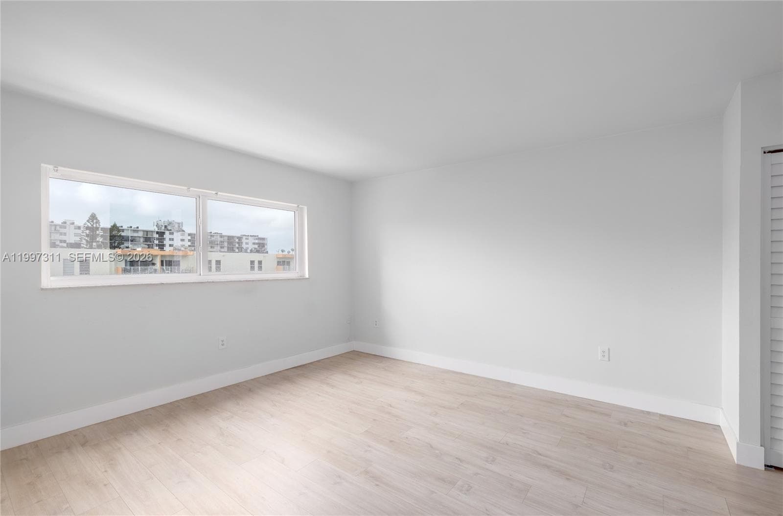 3626 168th St 502 photo 7