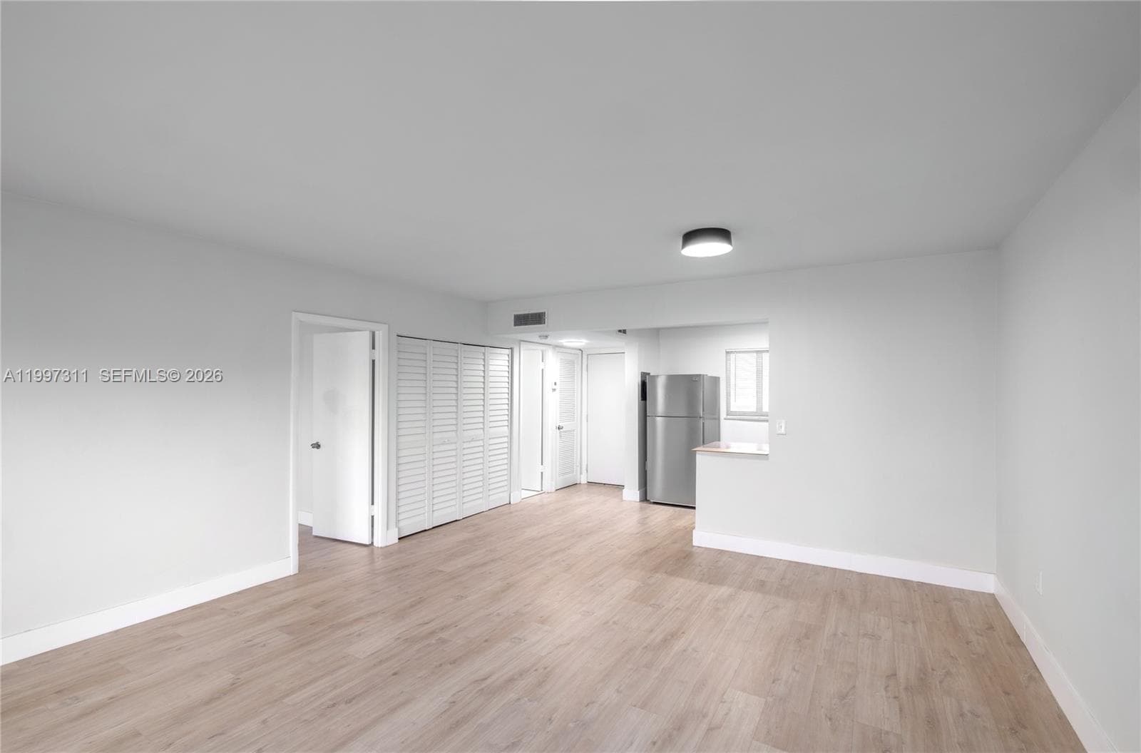 3626 168th St 502 photo 4