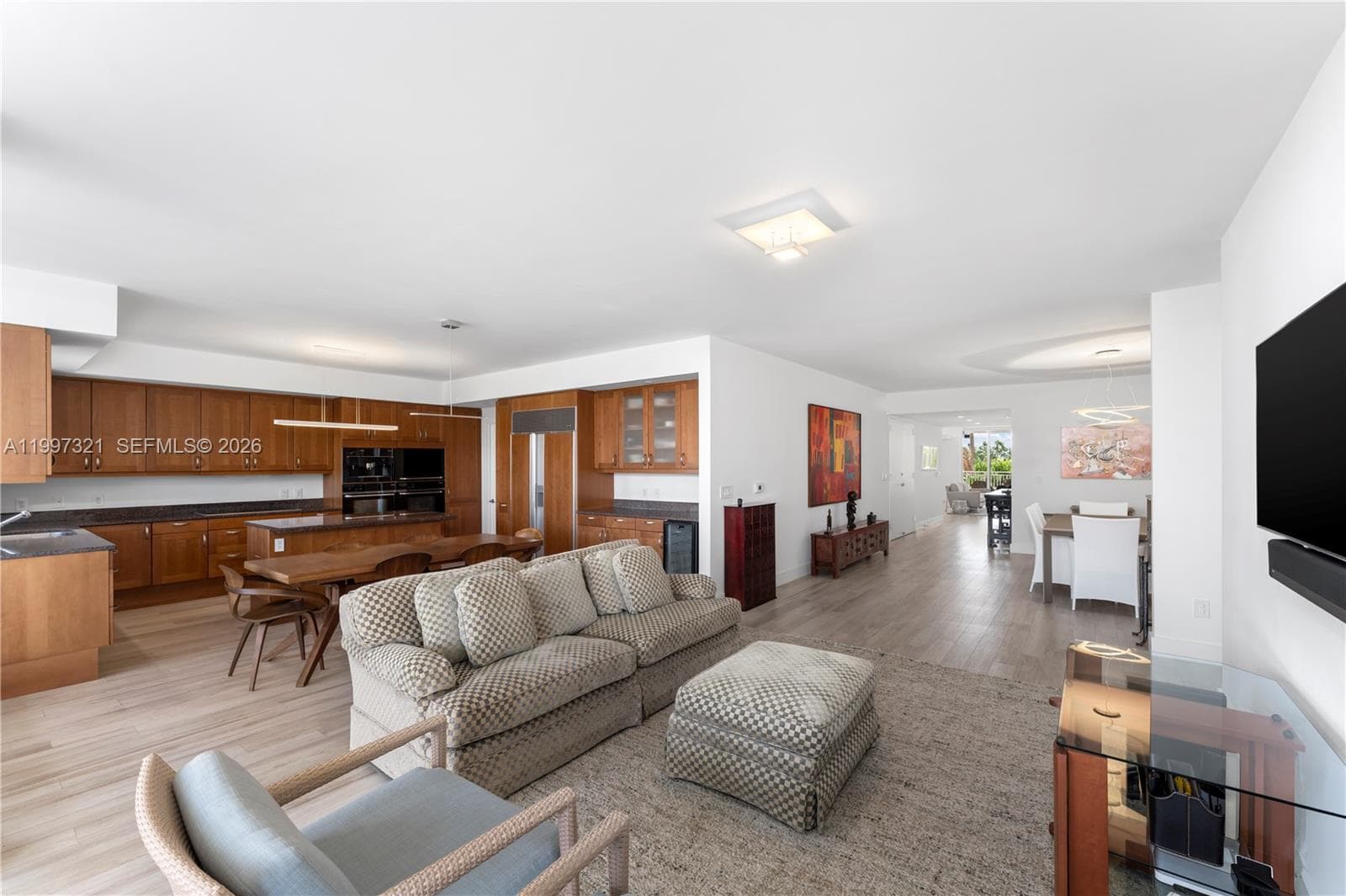 791 Crandon Blvd 405 photo 6