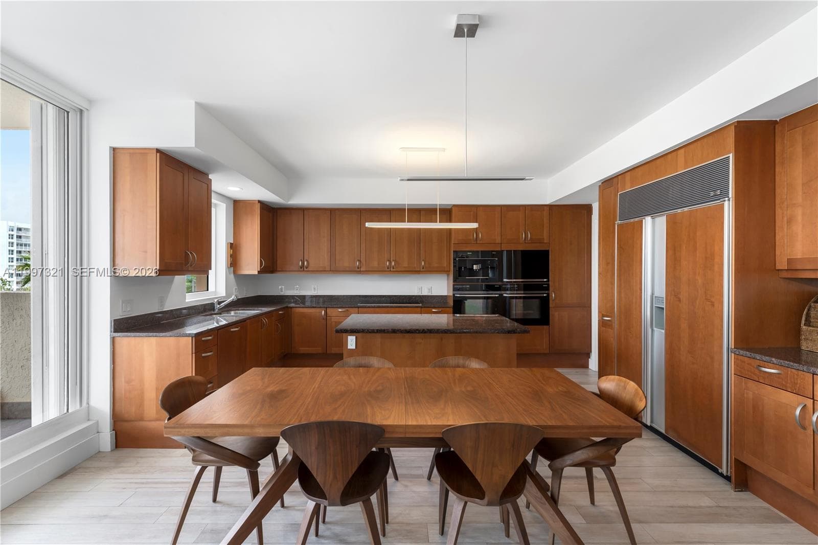 791 Crandon Blvd 405 photo 7