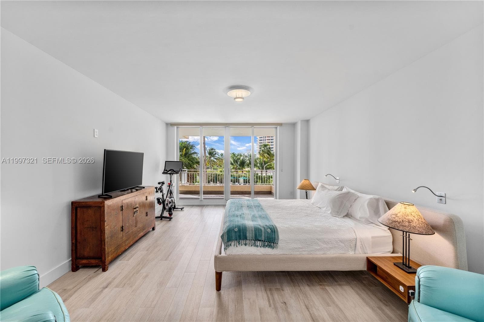 791 Crandon Blvd 405 photo 15