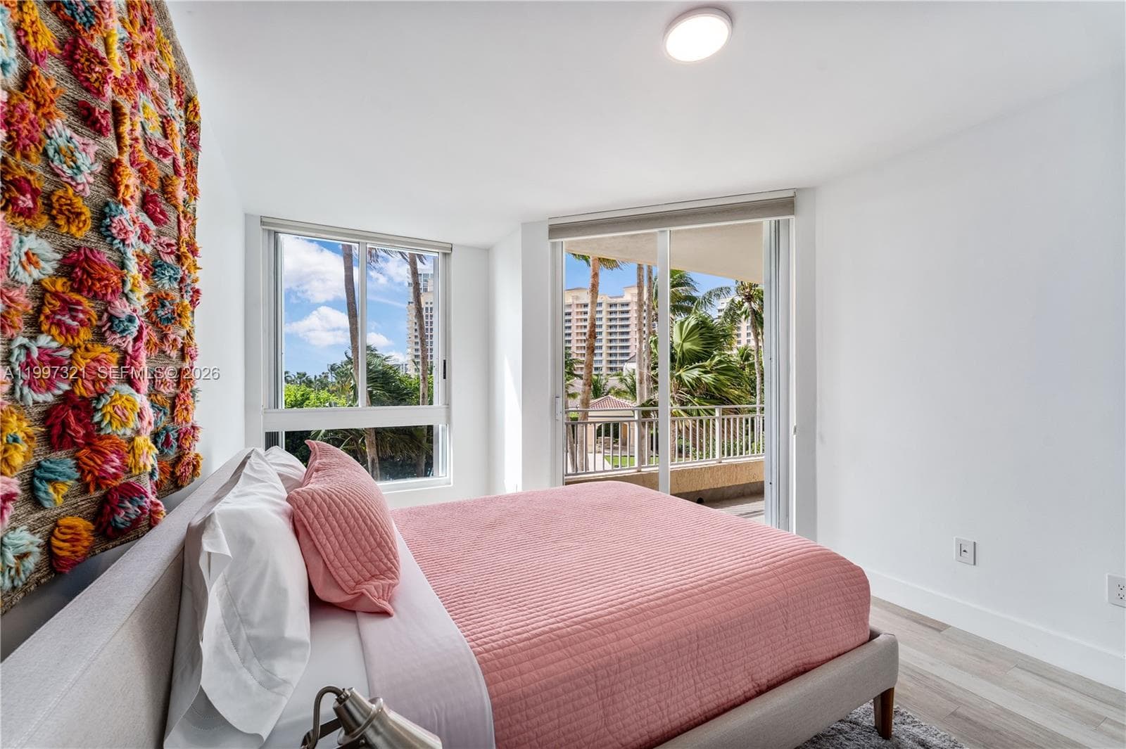 791 Crandon Blvd 405 photo 21