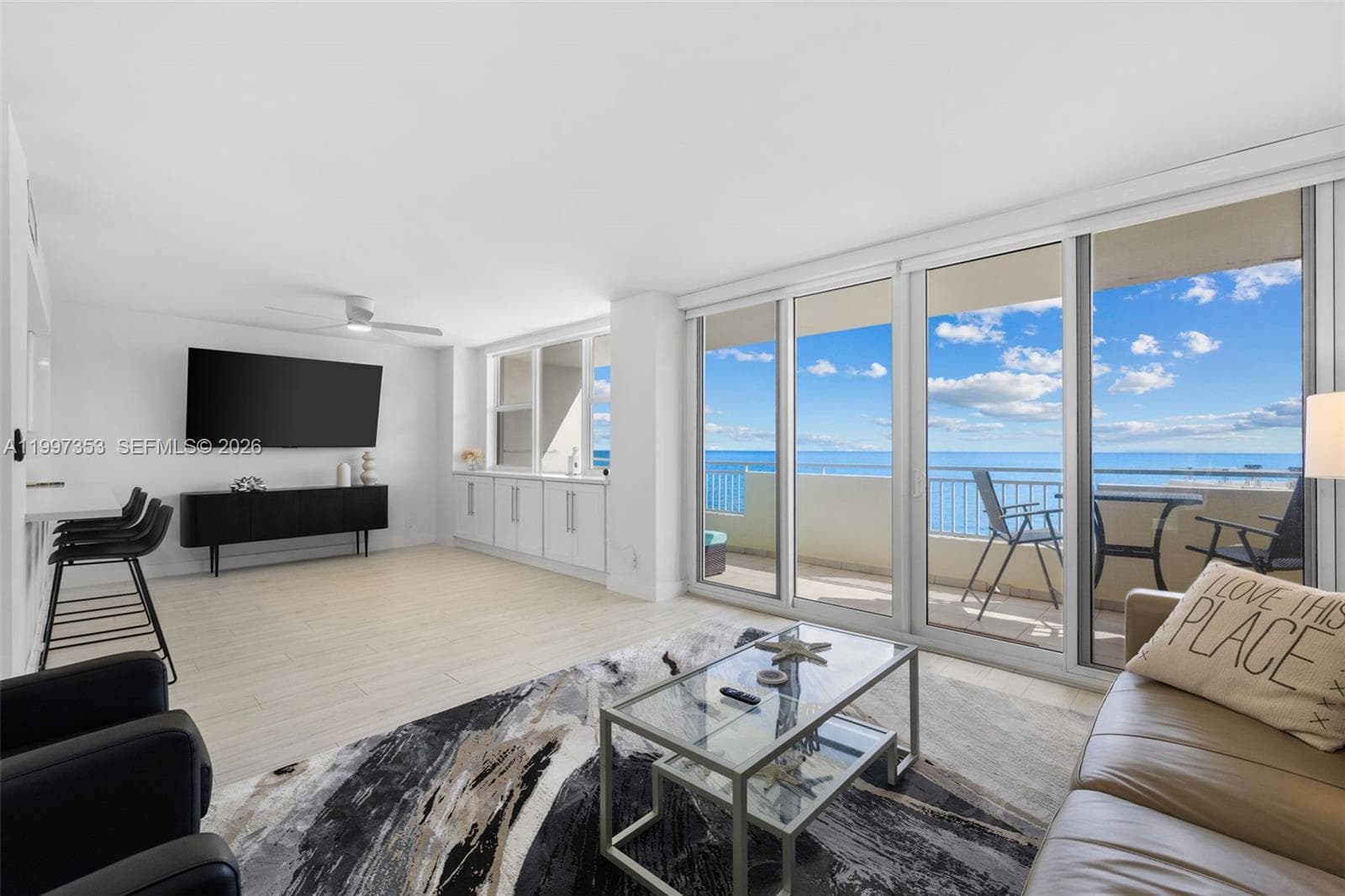 3180 Ocean Dr 516 photo 17