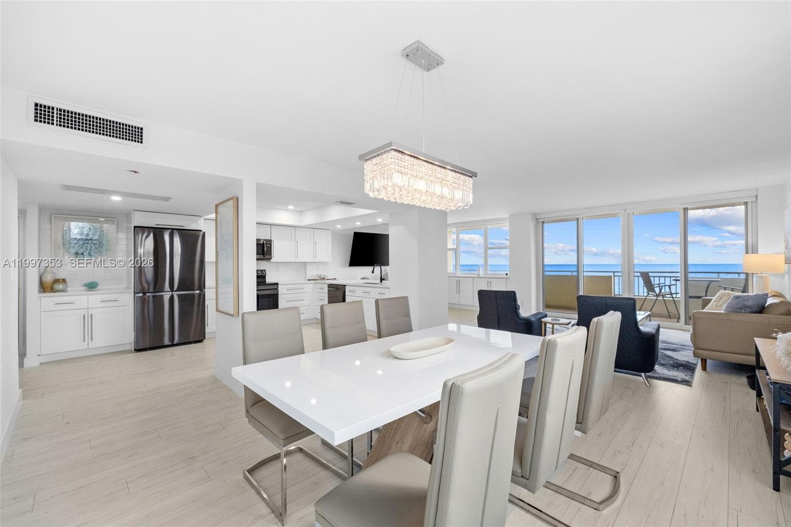 3180 Ocean Dr 516 photo 12