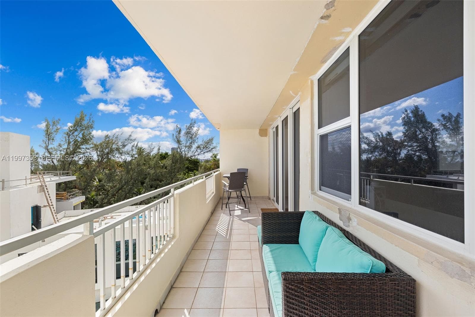 3180 Ocean Dr 516 photo 4