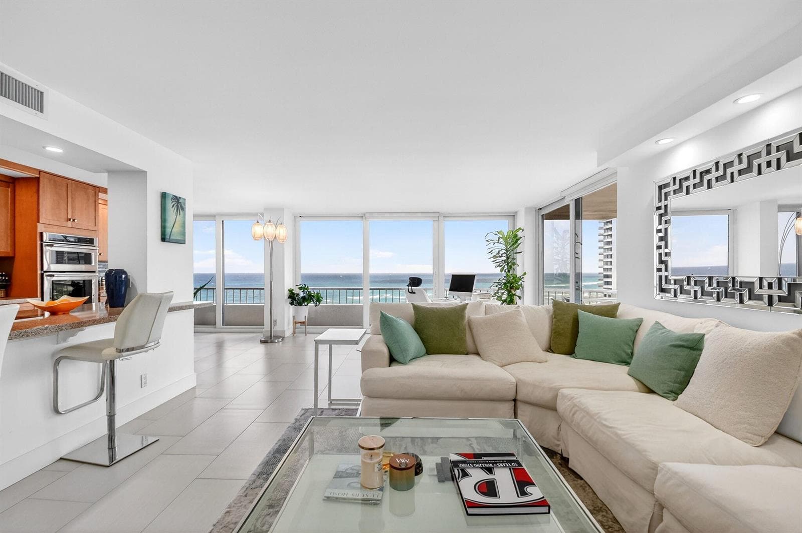 5540 N Ocean Drive 9b photo 3