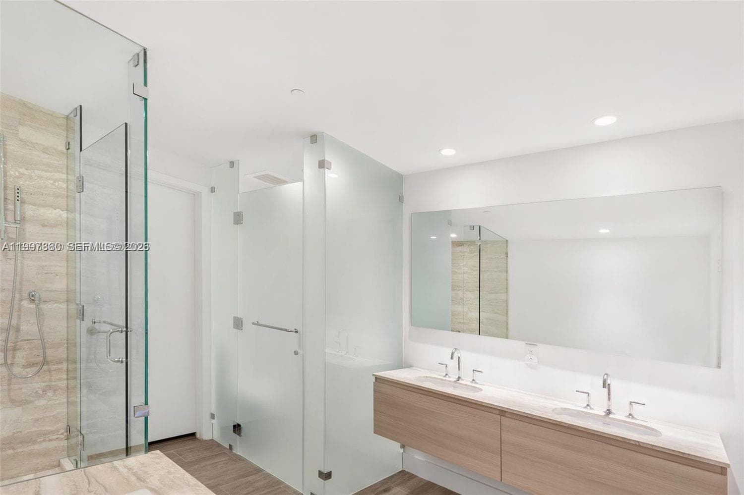 2900 7th Ave 2406 photo 7