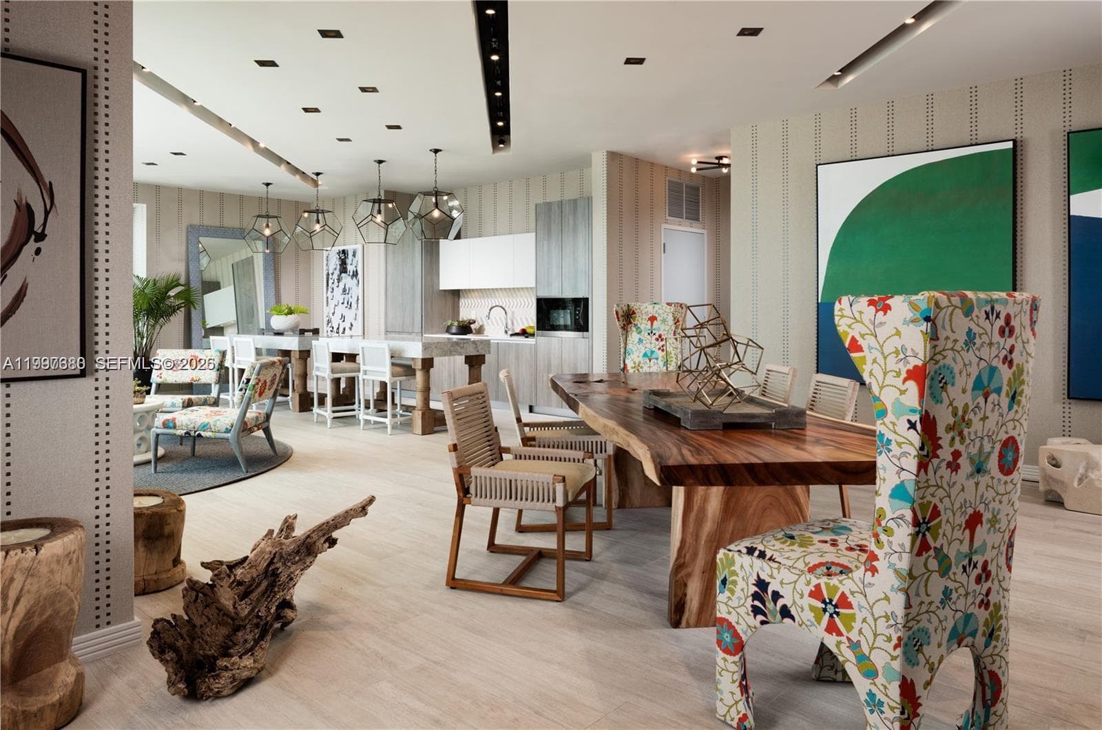 2900 7th Ave 2406 photo 18