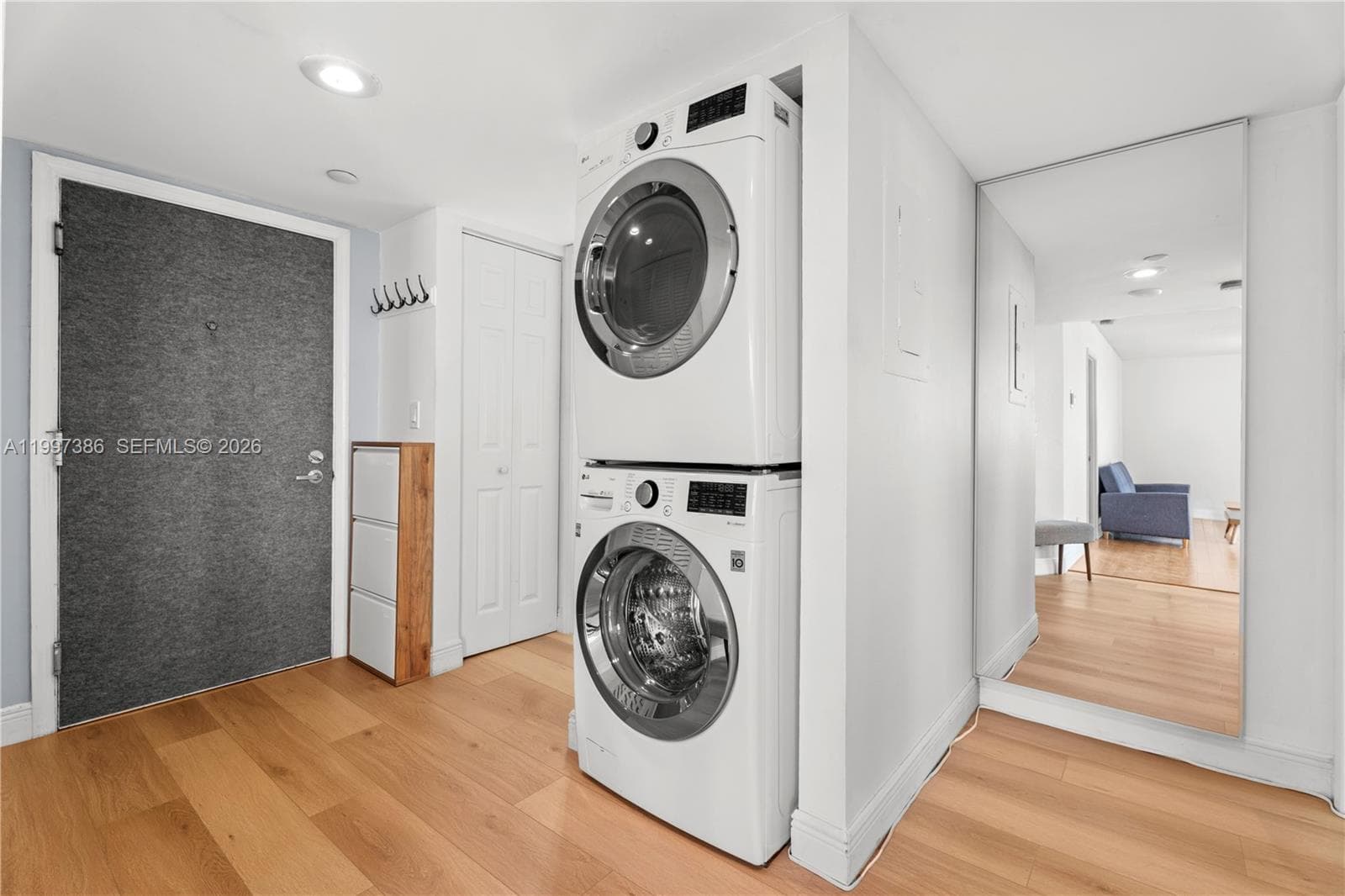 770 Claughton Island Dr 1515 photo 12