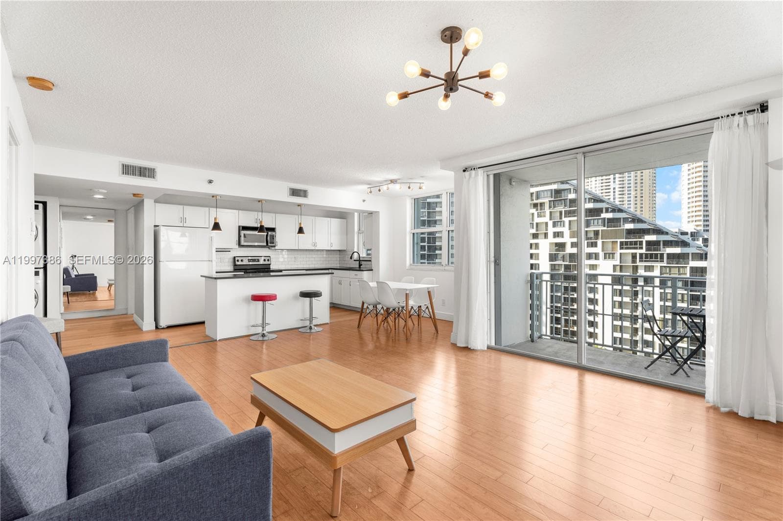 770 Claughton Island Dr 1515 photo 3