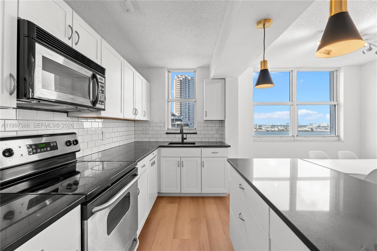 770 Claughton Island Dr 1515 photo 5