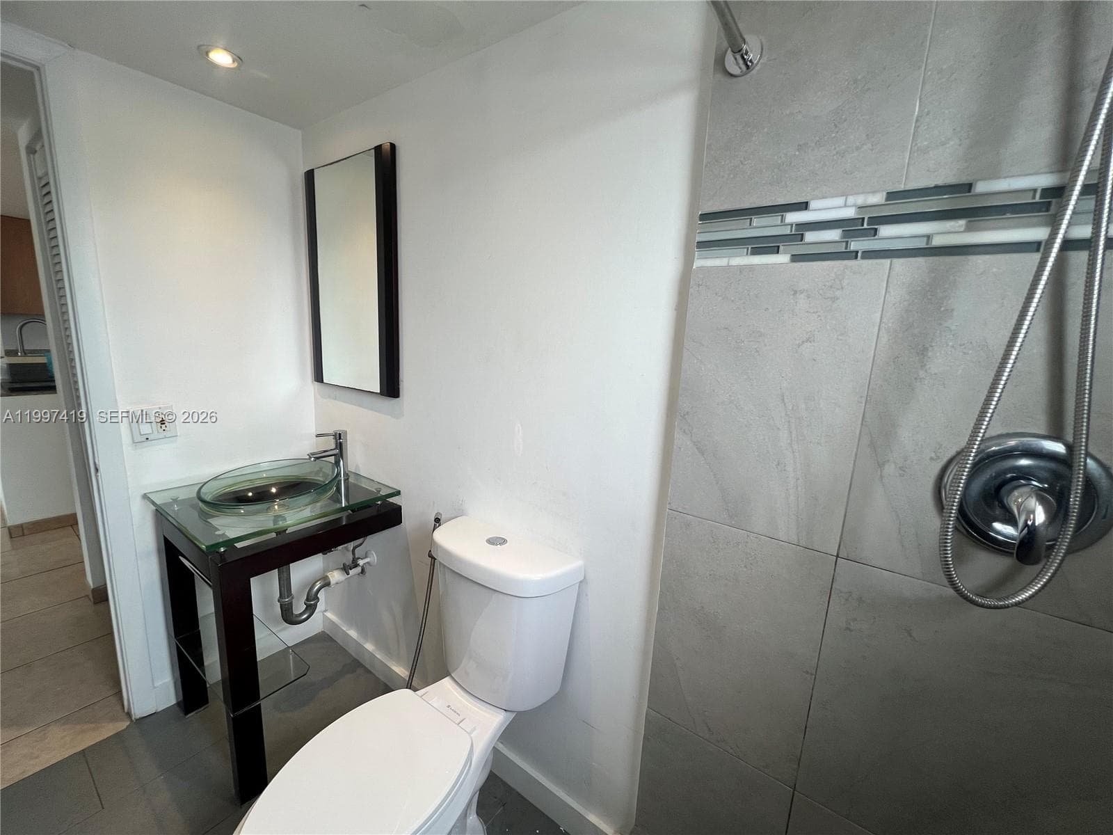 7125 Bay Dr 301 photo 13