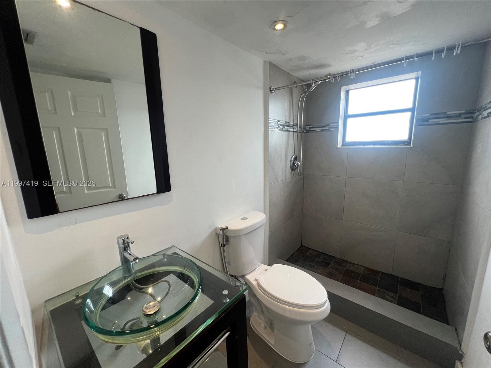 7125 Bay Dr 301 photo 12