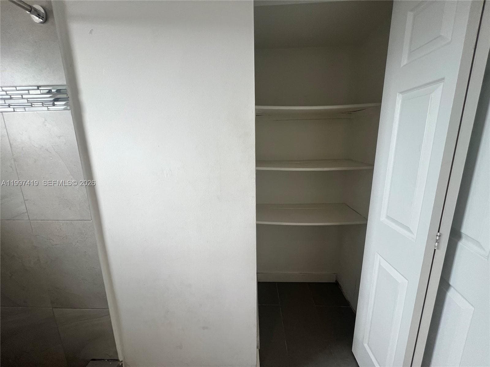 7125 Bay Dr 301 photo 14