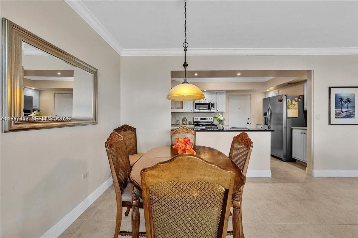 3111 Ocean Dr 904 photo 12