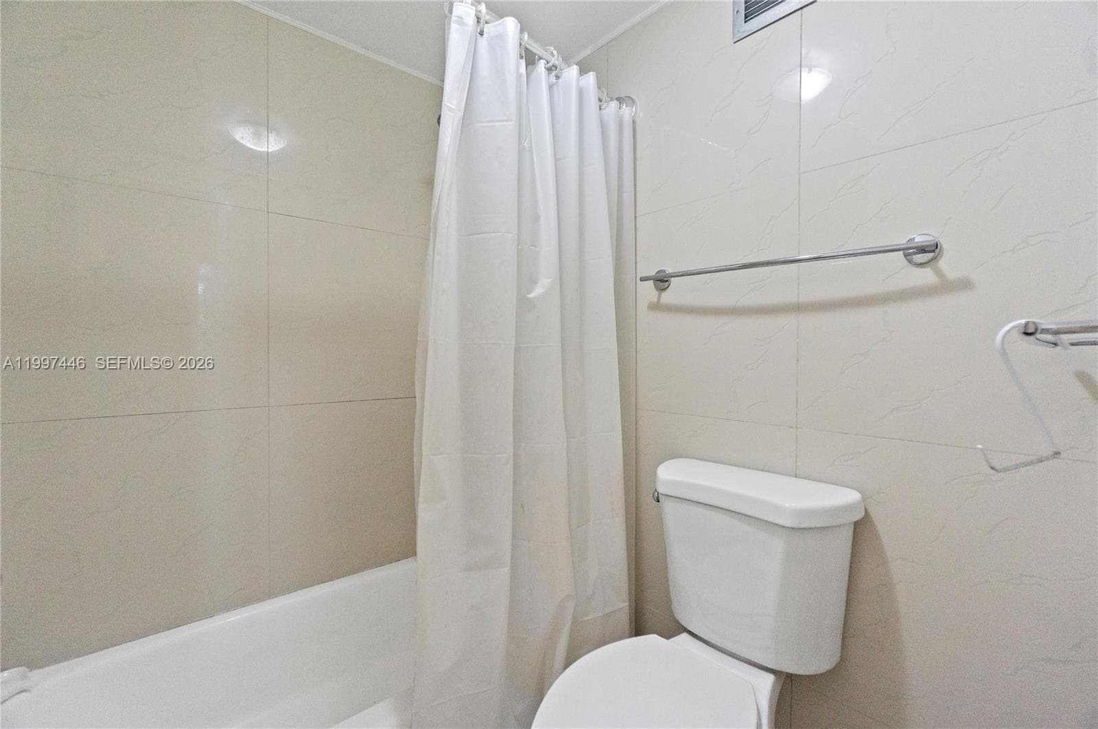 100 Lincoln Rd 638 photo 12