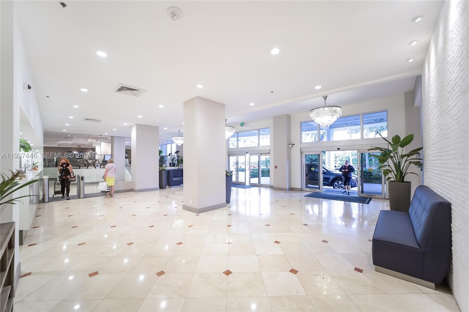 100 Lincoln Rd 638 photo 19