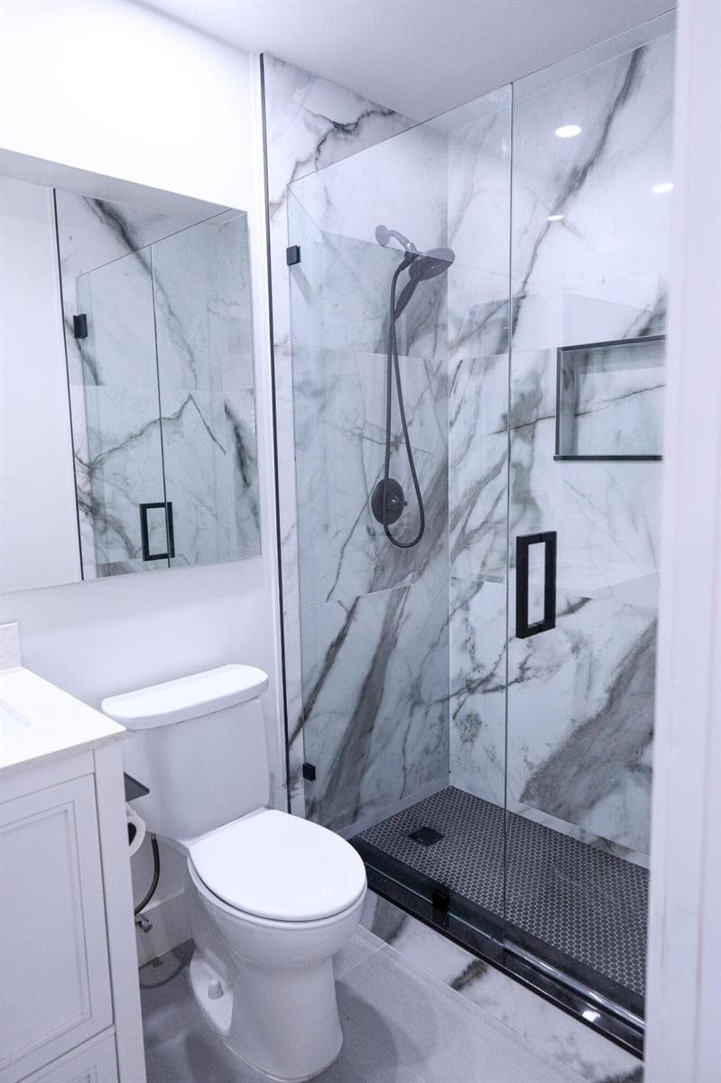 3605 NE 32nd Avenue 209a photo 19