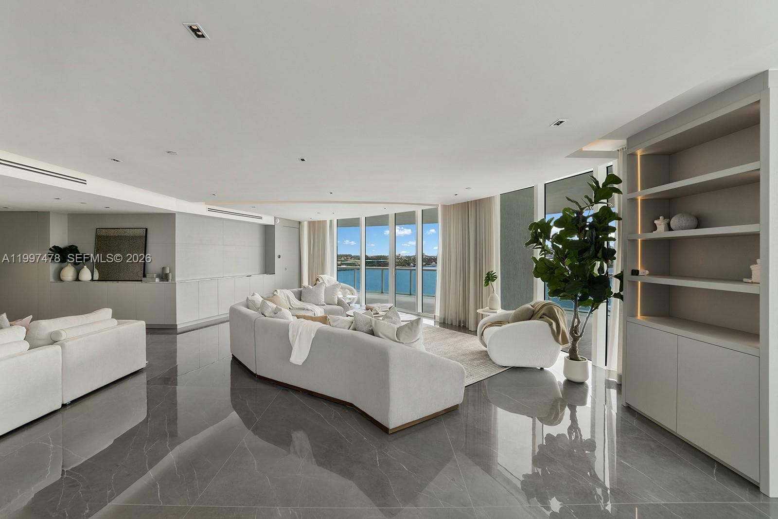 1000 Pointe Dr 901 photo 6