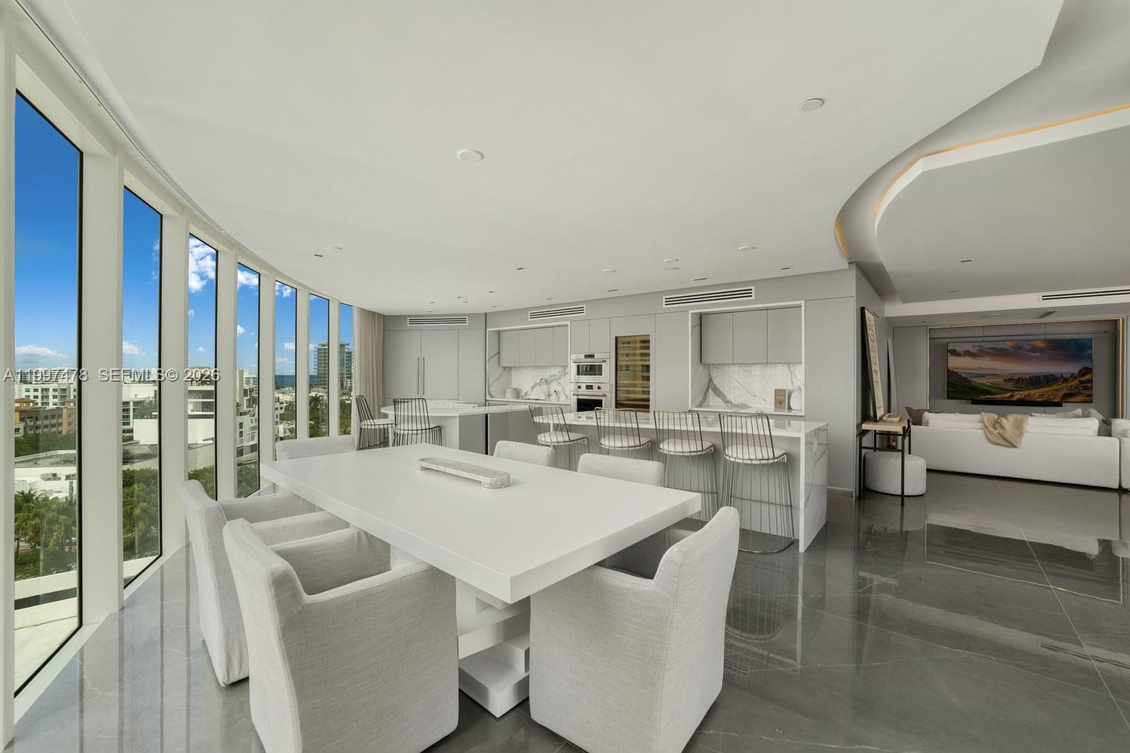 1000 Pointe Dr 901 photo 3