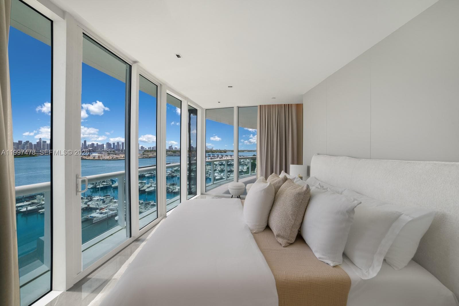 1000 Pointe Dr 901 photo 8