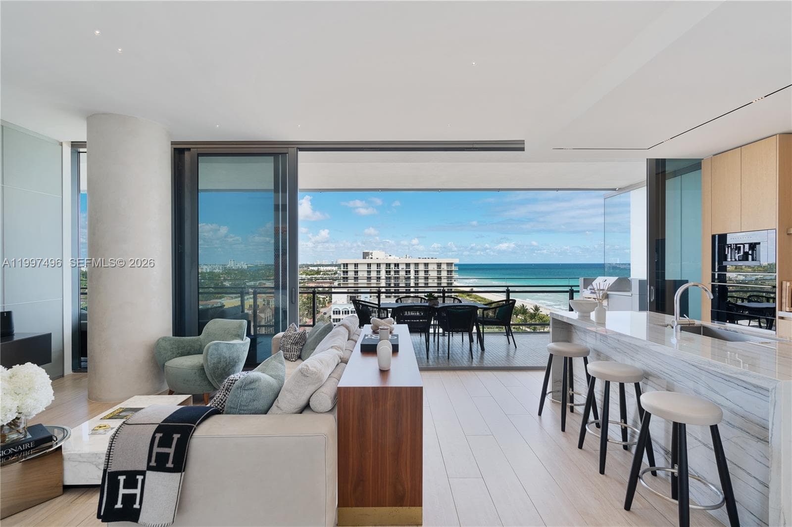 8701 Collins Ave 1103 photo 2