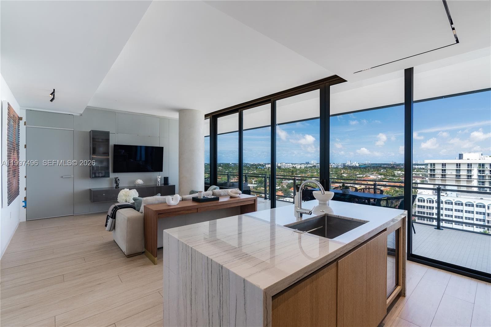 8701 Collins Ave 1103 photo 6