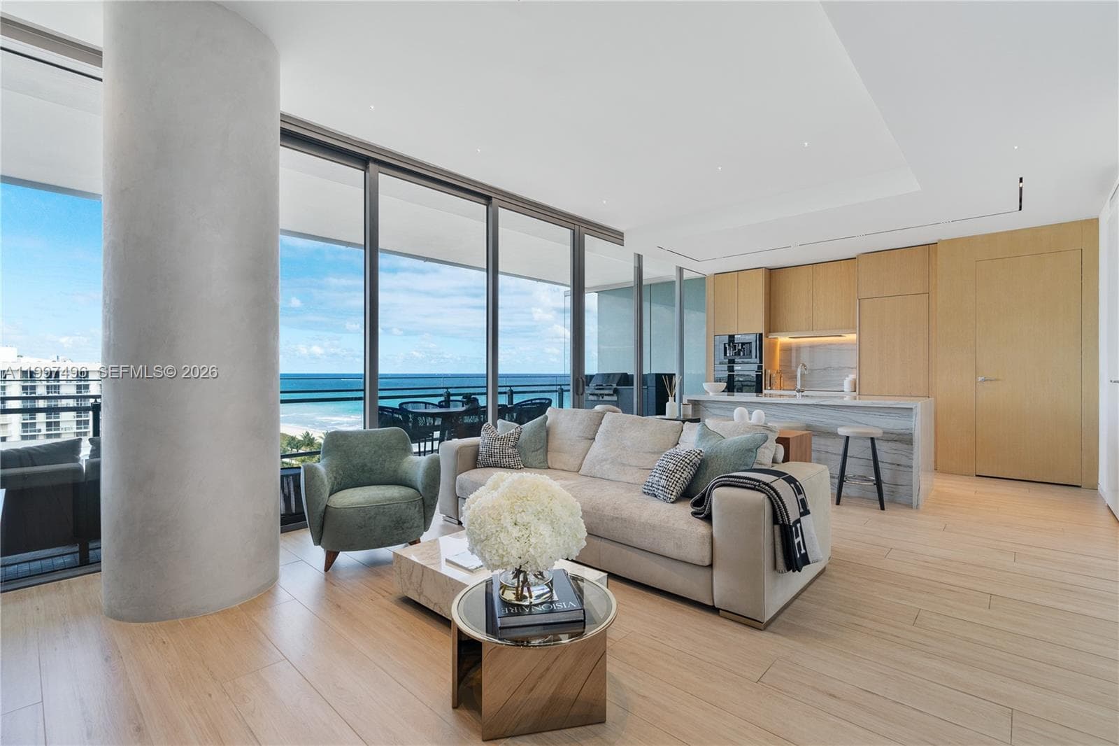 8701 Collins Ave 1103 photo 4