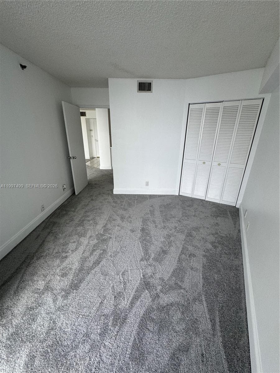 3600 MYSTIC POINTE DR 1504 photo 18