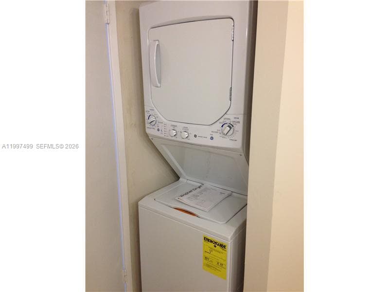 3600 MYSTIC POINTE DR 1504 photo 21