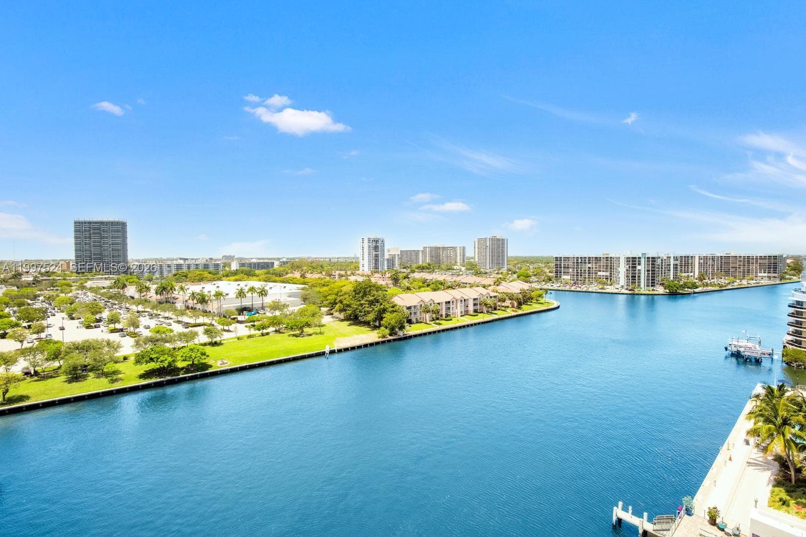 4010 Ocean Dr R708 photo 16