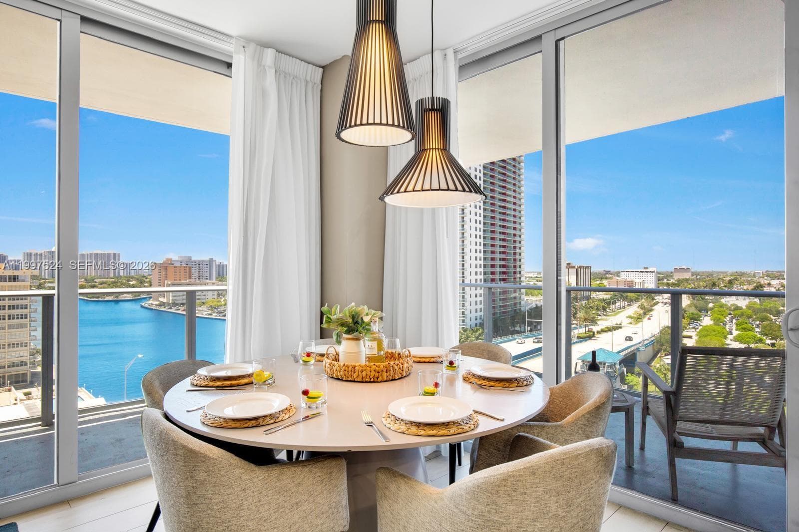 4010 Ocean Dr R708 photo 9